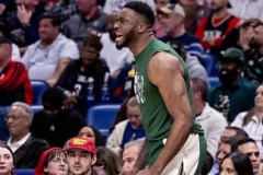 雄鹿签错人了吧？字母弟弟在关键场次竟然起到了决定性的作用？